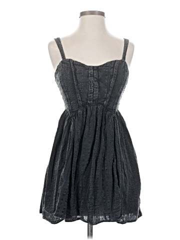 Urban Outfitters Casual Dress (view 1)