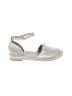 Victoria Adames Tan Ivory Flats Size 5 - photo 1