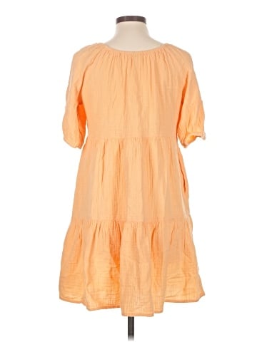 Old Navy Casual Dress (view 2)