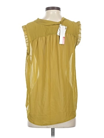 Elle Sleeveless Blouse (view 2)