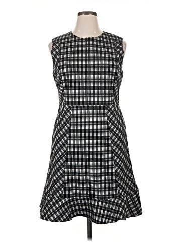 Diane von Furstenberg Casual Dress (view 1)
