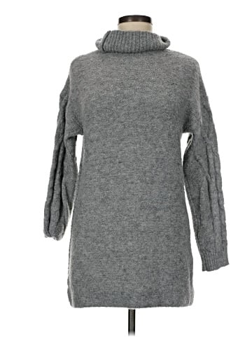 Kilky Turtleneck Sweater (view 1)