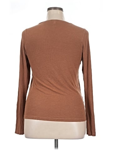 Victoria's Secret Long Sleeve T-Shirt (view 2)