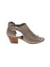 Carlos Gray Sandals Size 8 1/2 - photo 1