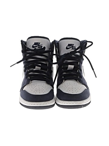 Air Jordan 1 Retro High 'CO Japan Midnight Navy (GS)' Sneakers (view 2)