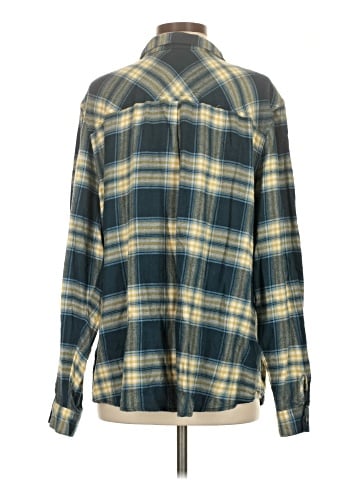 Maurices Long Sleeve Button-Down Shirt (view 2)