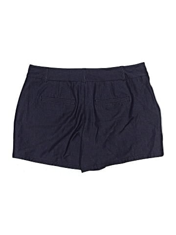 Elle Shorts (view 2)