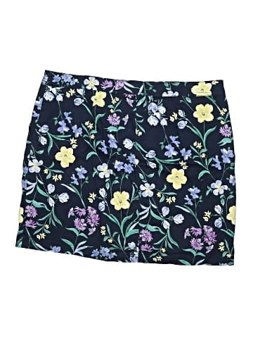 Karen Scott Skort (view 2)