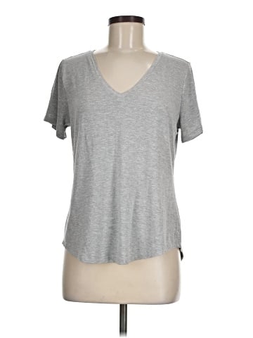Old Navy Short Sleeve T-Shirt (view 1)