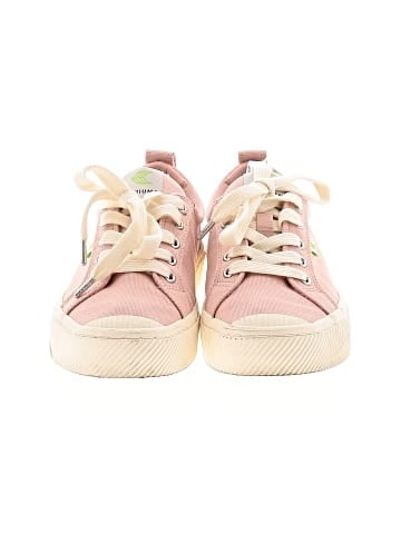 Cariuma Sneakers (view 2)
