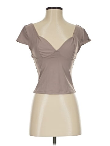 Queen Short Sleeve Top (view 1)