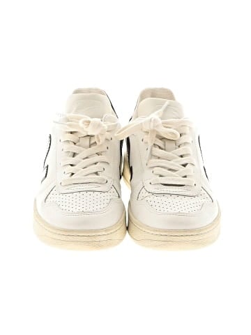 VEJA Sneakers (view 2)