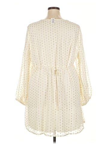 Old Navy Casual Dress (view 2)