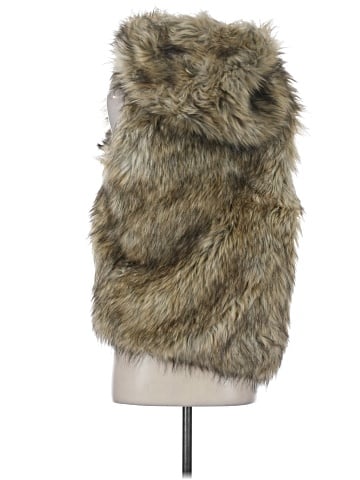 Sunday Best Faux Fur Vest (view 2)