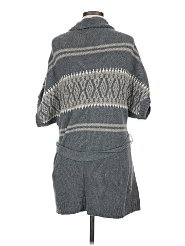 Gap Outlet Poncho (view 2)