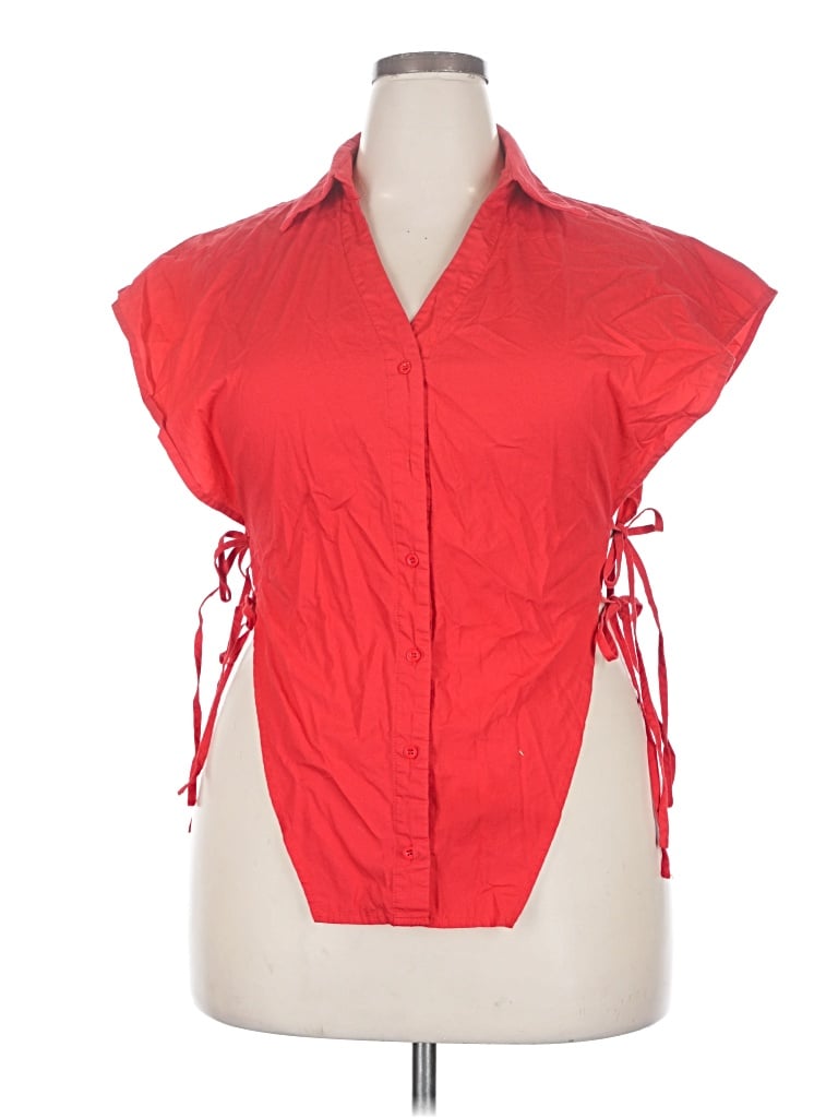 Pre-owned Shein Curve Sleeveless Button Down Shirt In Red
