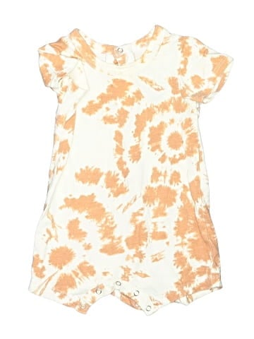 Grayson Mini Short Sleeve Outfit (view 1)