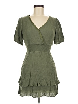 b. darlin dresses Dress., Halter-style A-line above-the-knee 85% polyester B Darlin