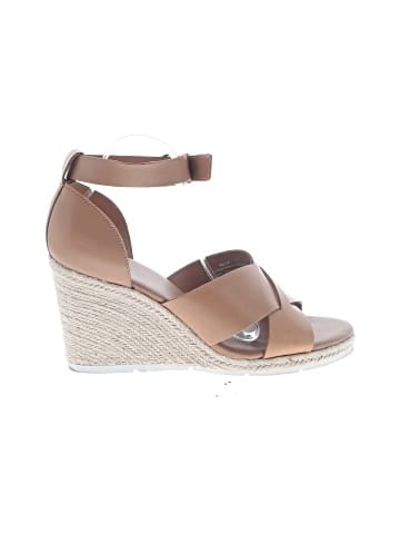 Treasure & Bond Wedges (view 1)