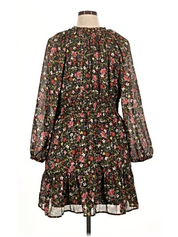 Old Navy Casual Dress (view 2)