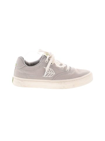 Cariuma Sneakers (view 1)