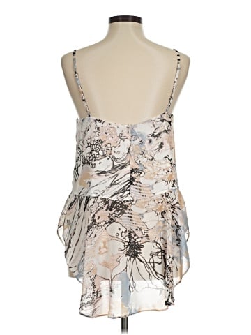 Elliatt Sleeveless Blouse (view 2)