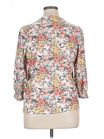 Hiatus 3/4 Sleeve Blouse (view 2)