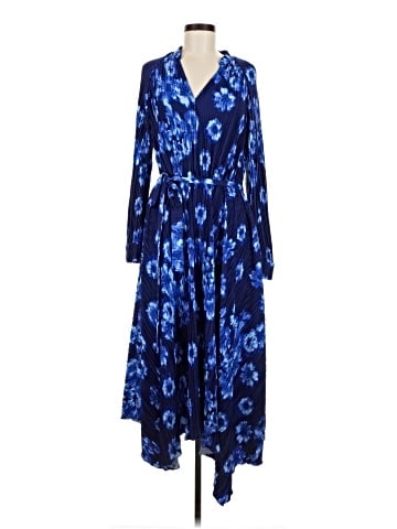 Scoop Casual Dress (view 1)