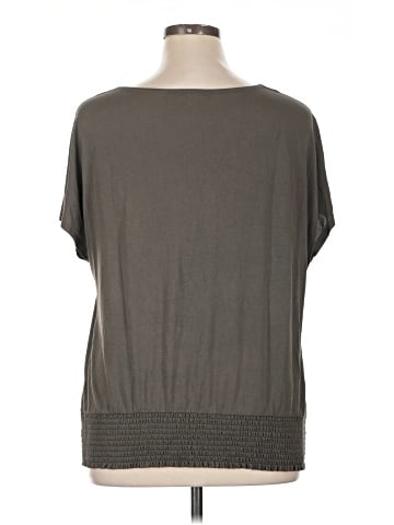 Nine Britton Short Sleeve Top (view 2)