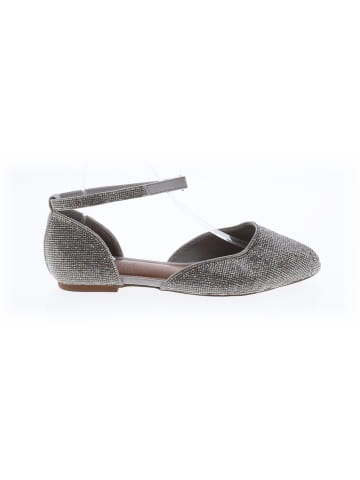 Lane Bryant Flats (view 1)