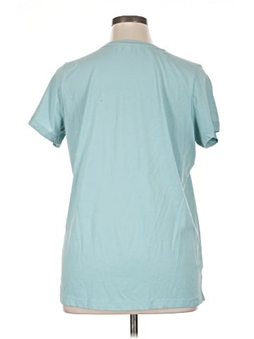 Maurices Short Sleeve T-Shirt (view 2)