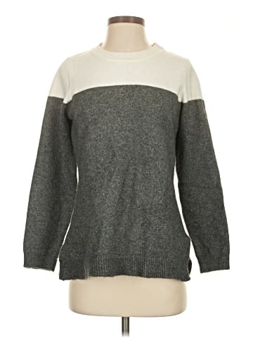 Elizabeth & Clarke Pullover Sweater (view 1)