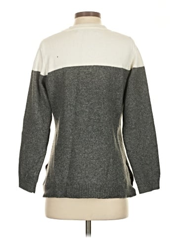 Elizabeth & Clarke Pullover Sweater (view 2)