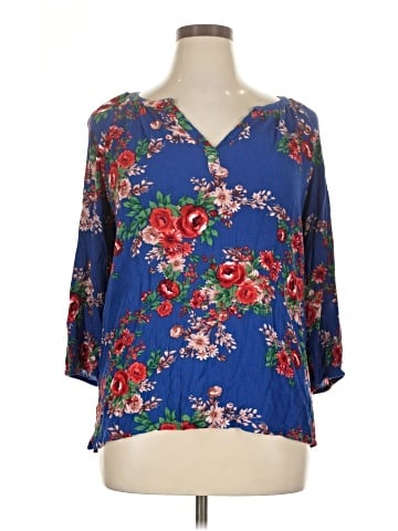 The Pioneer Woman 3/4 Sleeve Blouse (view 1)