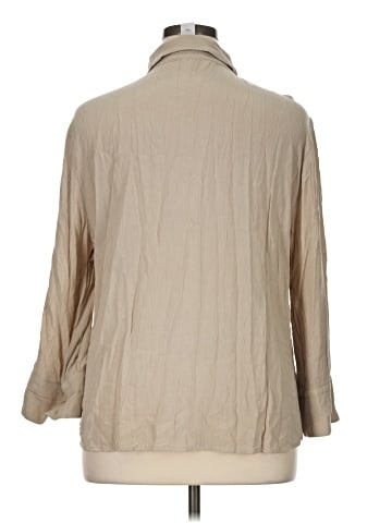 Draper's & Damon's 3/4 Sleeve Button-Down Shirt (view 2)