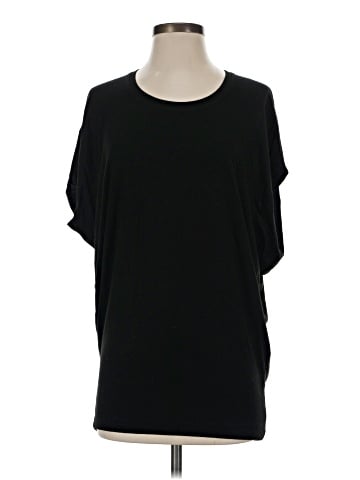 Vince. Short Sleeve T-Shirt (view 1)