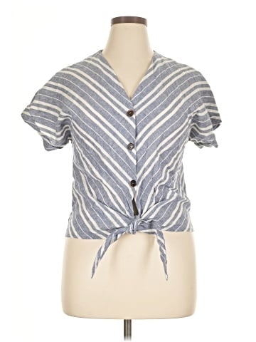 Heroes & Dreamers Short Sleeve Blouse (view 1)