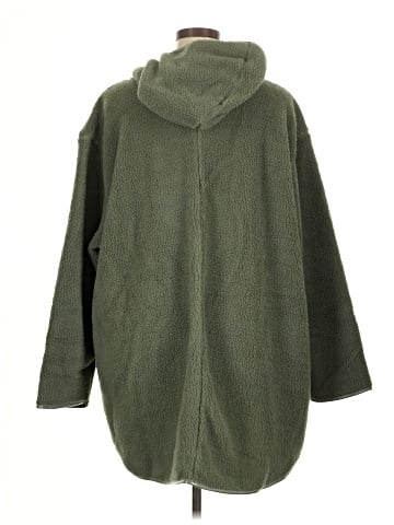 Ellos Poncho (view 2)