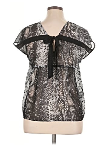 Mint Velvet Short Sleeve Blouse (view 2)