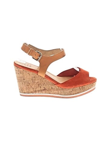 Pedder Red Wedges (view 1)