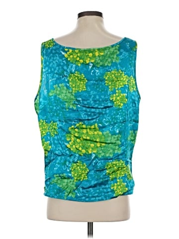 St. John Sleeveless Top (view 2)