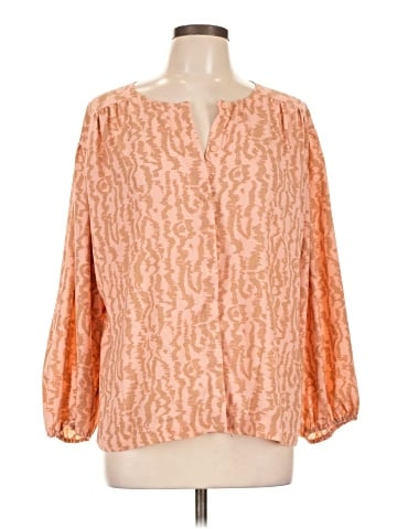 Elizabeth and James 3/4 Sleeve Blouse (view 1)