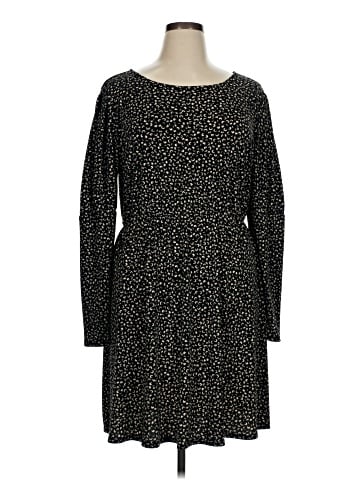Molly & Isadora Casual Dress (view 1)