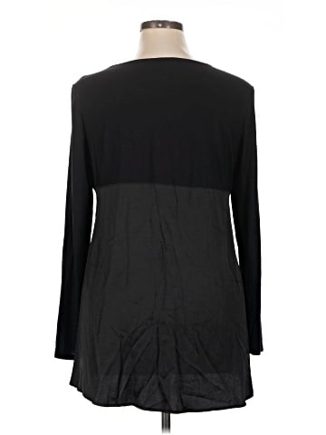 LOGO by Lori Goldstein Long Sleeve T-Shirt (view 2)