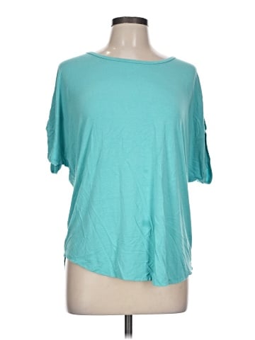 Maurices Short Sleeve T-Shirt (view 1)