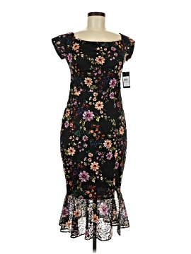 Guess Women's Dresses On Sale Up To 90% Off Retail | ThredUp Guess Women's Dresses On Sale Up To 90% Off Retail | ThredUp