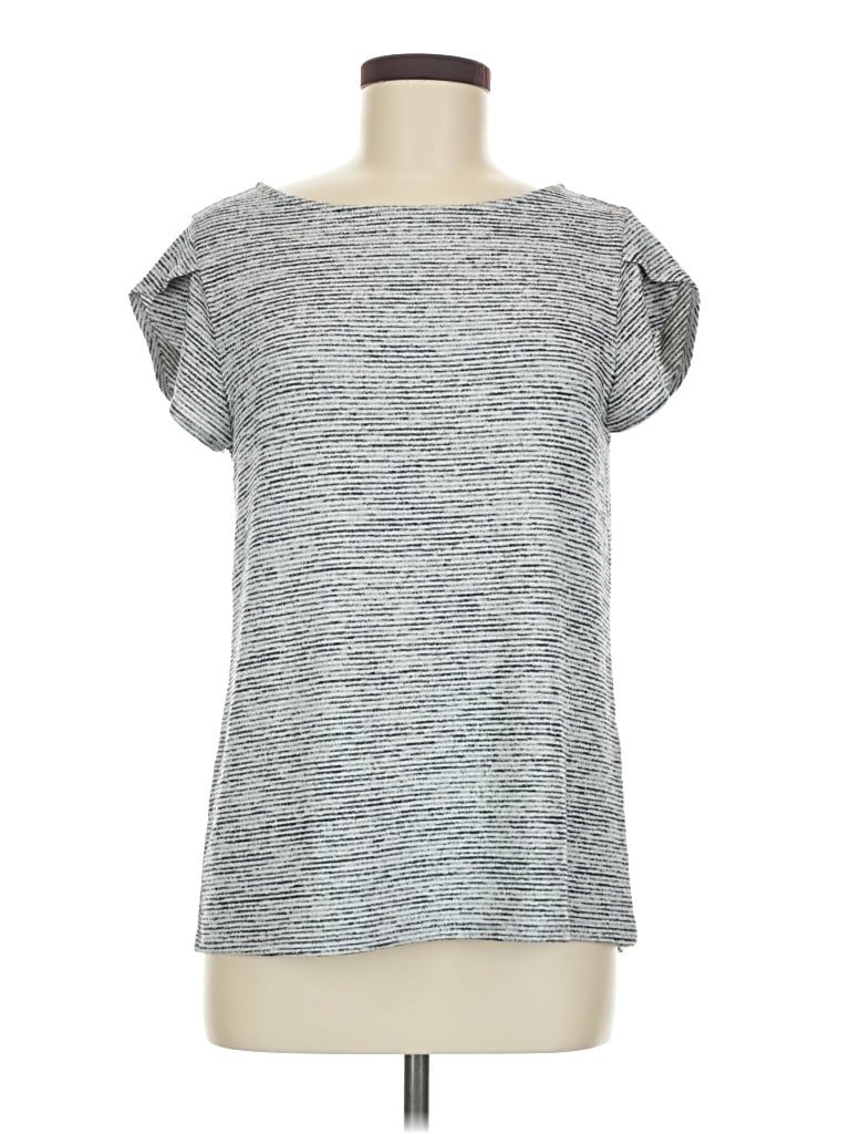 Pre-owned Market & Spruce Active T-shirt In Gray