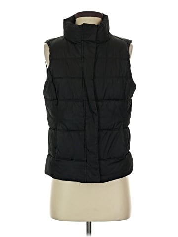 Gap Outlet Vest (view 1)