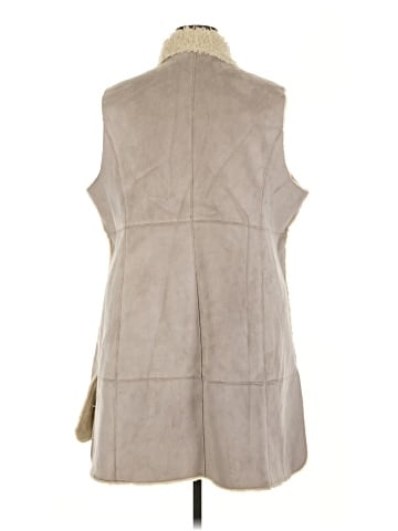 Nic + Zoe Faux Fur Vest (view 2)