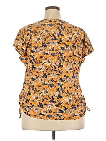 Modli Short Sleeve Blouse (view 2)